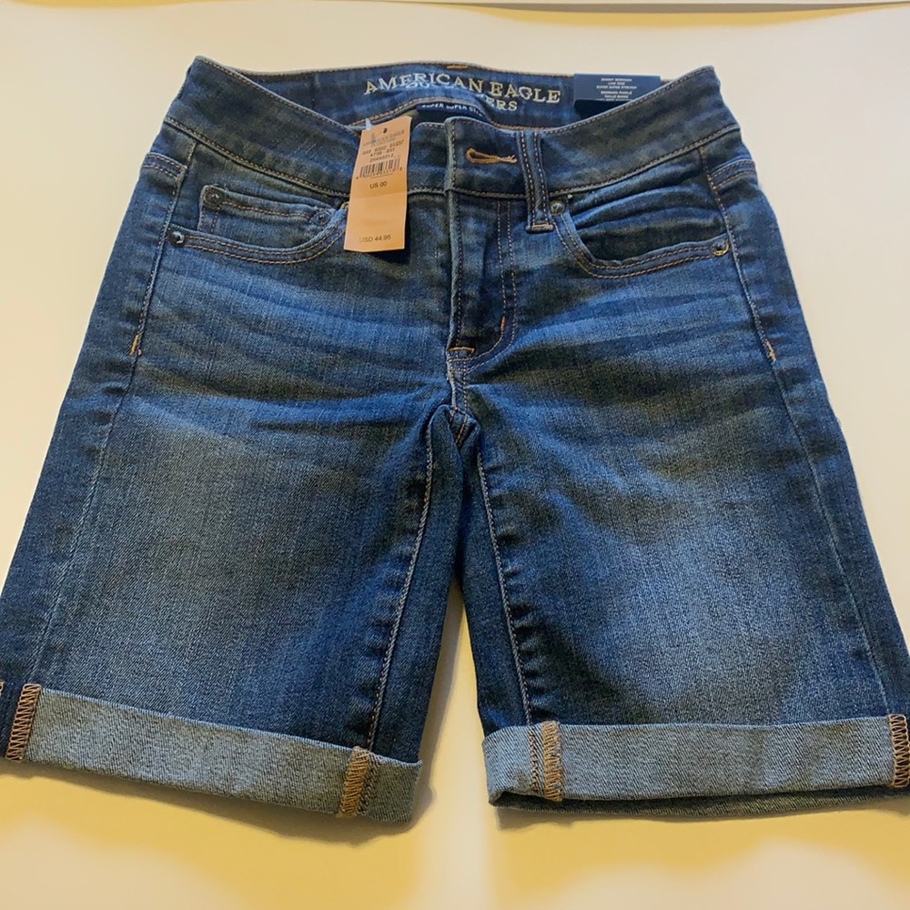 American Eagle Skinny Bermuda Low Rise Stretch
